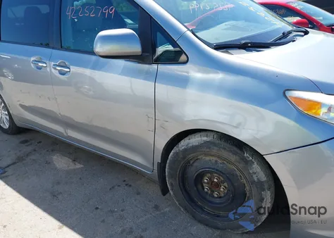 2015 Toyota Sienna Xle 8 Passenger from USA, damaged, VIN 5TDYK3DC0FS688624